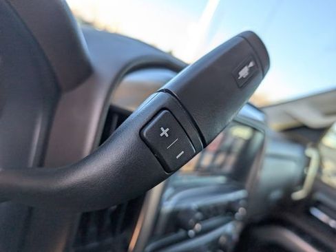 Used 2018 Chevrolet Silverado 1500 LT w/ All Star Edition image 27