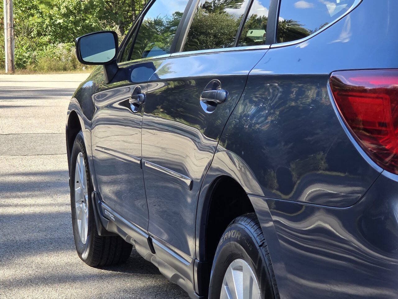 Used 2018 Subaru Outback 2.5i Premium AWD/4WD image 12