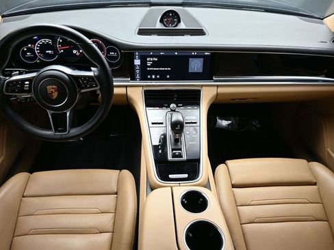 Used 2019 Porsche Panamera 4 w/ Premium Package image 20
