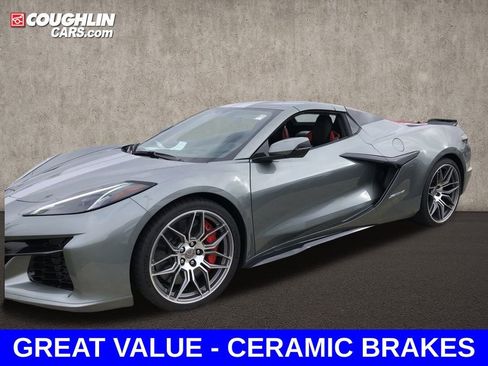 Used 2023 Chevrolet Corvette Z06 w/ Chrome Exterior Badge Package image 5