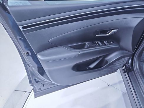 Used 2024 Hyundai Tucson SE image 12