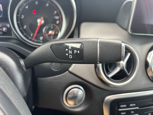 Used 2019 Mercedes-Benz GLA 250 4MATIC image 30