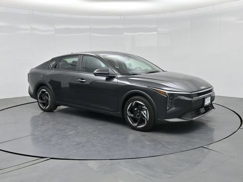 New 2026 Kia K4 EX FWD image 39