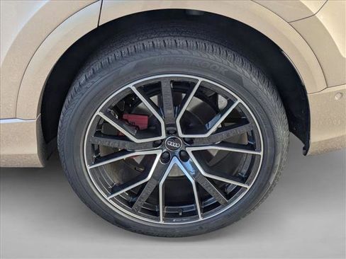 Used 2019 Audi Q8 Prestige image 7