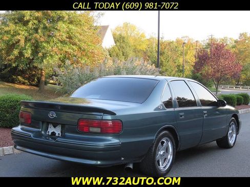 Used 1995 Chevrolet Impala SS image 12