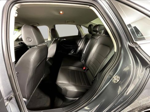 Used 2023 Volkswagen Jetta SE FWD image 21