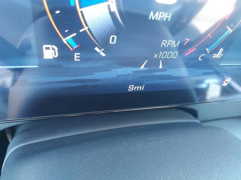 New 2027 Chevrolet Traverse LT FWD image 19
