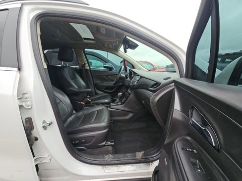 Used 2018 Buick Encore Premium w/ Experience Buick Package FWD image 11