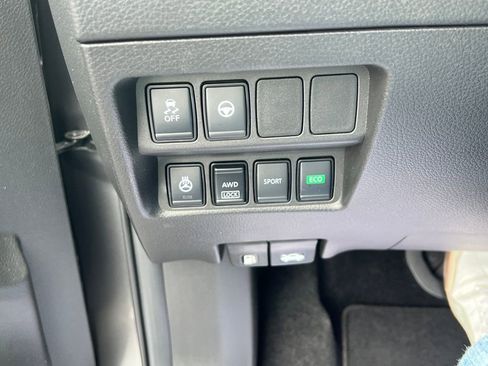 Used 2022 Nissan Rogue Sport SL w/ Premium Package image 31