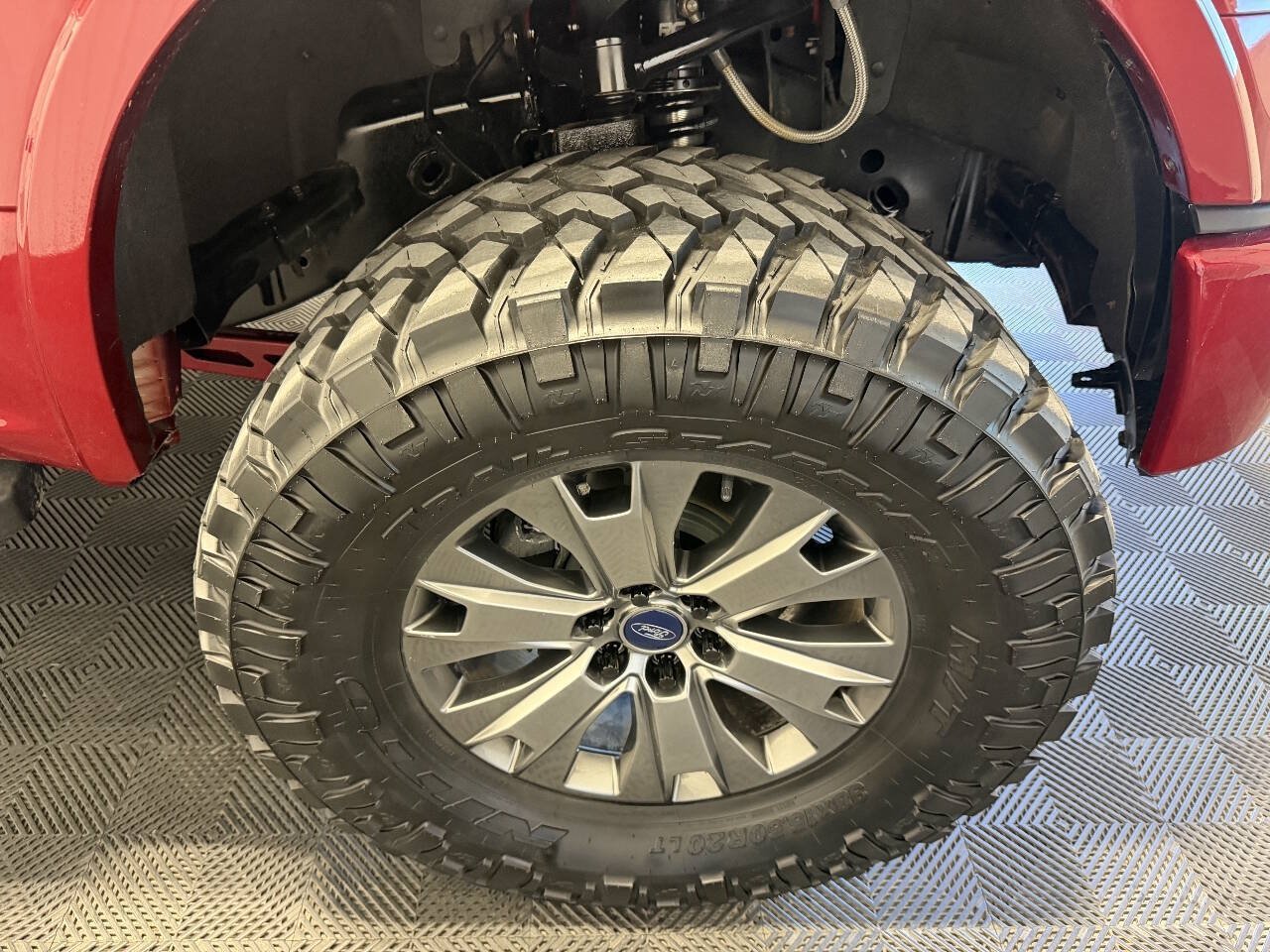 Used 2016 Ford F150 XLT w/ Equipment Group 302A Luxury AWD/4WD image 47