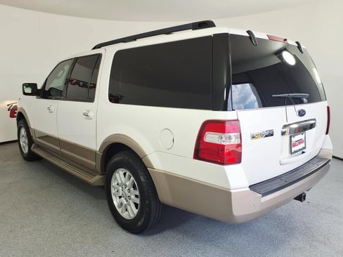 Used 2014 Ford Expedition EL XLT w/ Equipment Group 202A RWD image 4