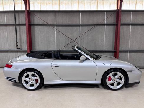 Used 2004 Porsche 911 Carrera 4S AWD/4WD image 39