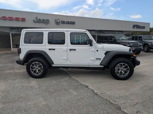 New 2026 Jeep Wrangler Unlimited Sport AWD/4WD image 4