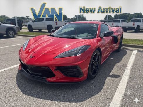 Used 2024 Chevrolet Corvette Stingray Preferred Cpe w/ Z51 Performance Package RWD image 2