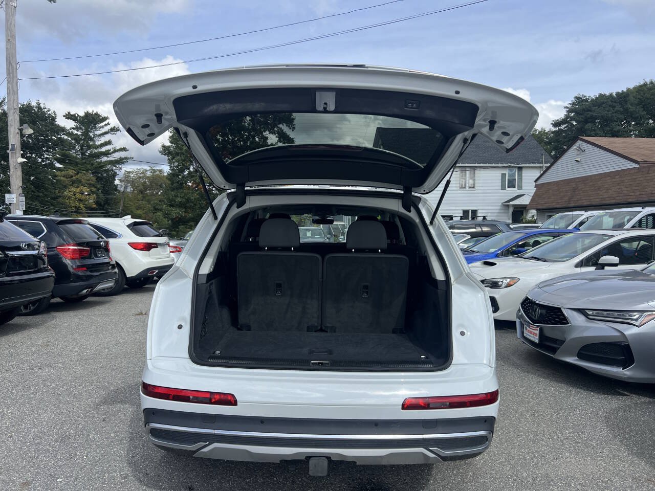 Used 2020 Audi Q7 3.0T Premium Plus w/ Premium Plus Package AWD/4WD image 9