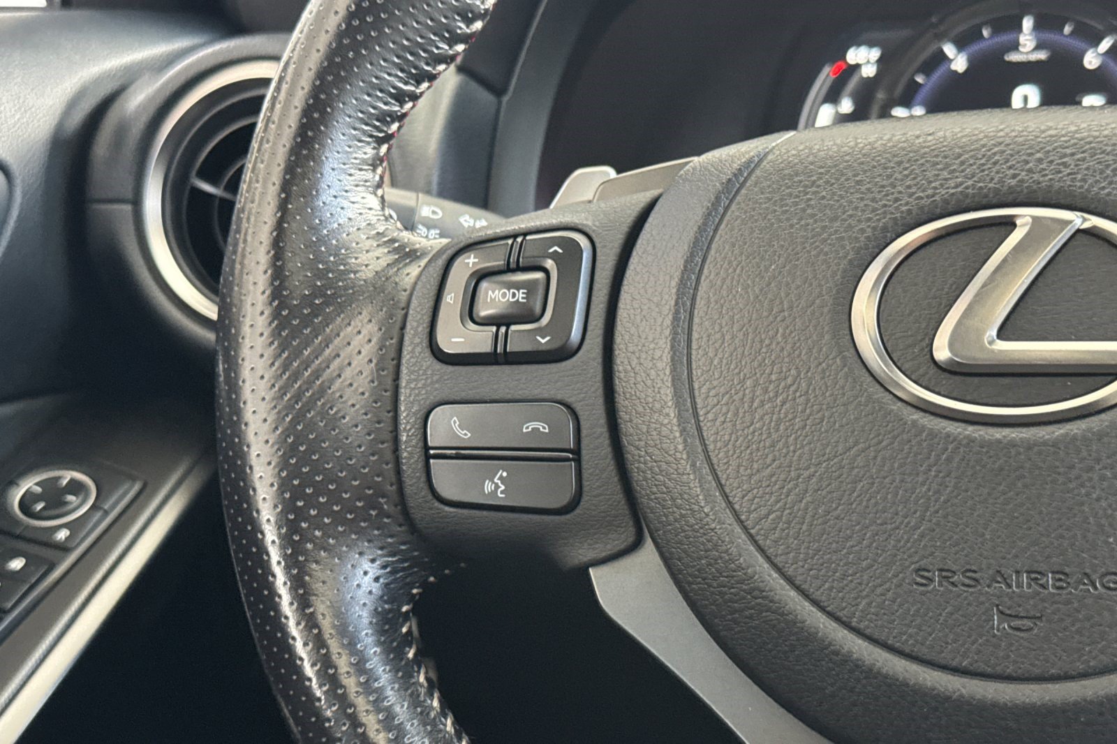 Used 2022 Lexus IS 350 F Sport w/ Navigation Package RWD image 29