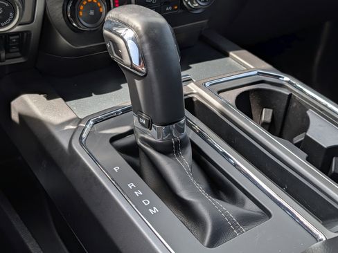 Used 2019 Ford F150 XLT w/ Equipment Group 302A Luxury image 18