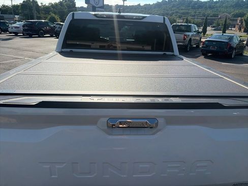 Used 2026 Toyota Tundra Limited AWD/4WD image 13
