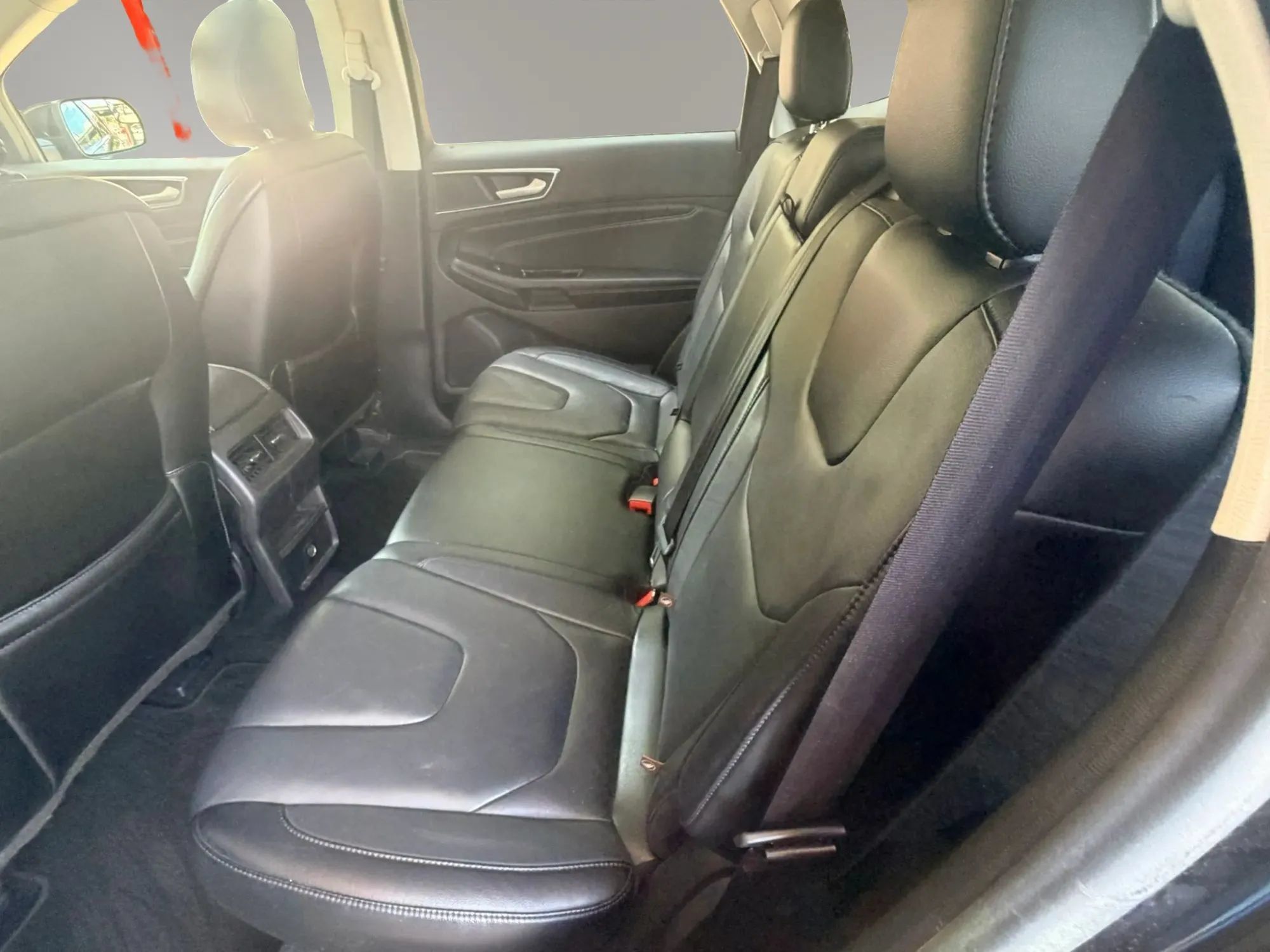 Used 2016 Ford Edge Titanium FWD image 24