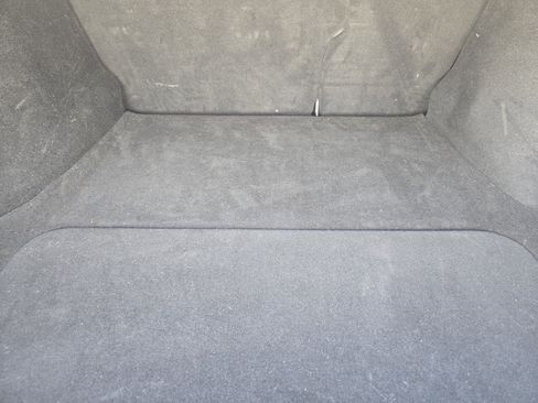 Used 2016 Tesla Model S 70 image 33