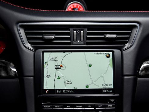 Used 2015 Porsche 911 Turbo S image 31