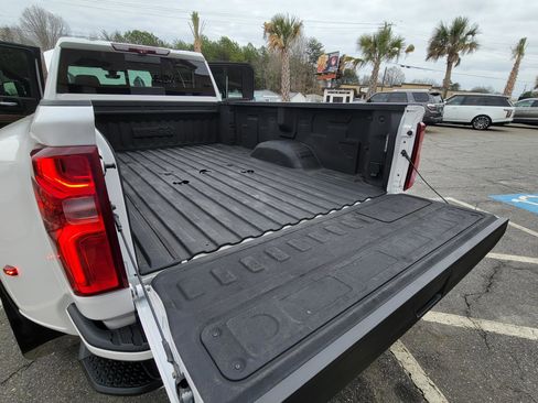 Used 2020 Chevrolet Silverado 3500 High Country image 41