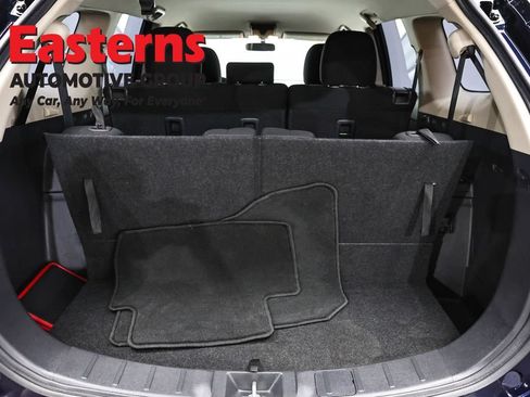 Used 2018 Mitsubishi Outlander AWD image 9