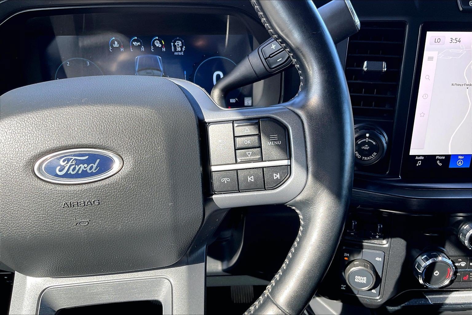 Used 2024 Ford F350 Lariat w/ Lariat Ultimate Package AWD/4WD image 19