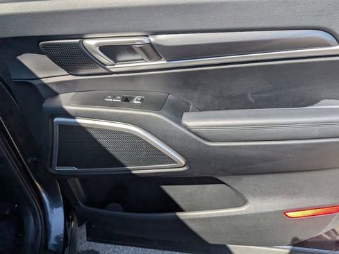 Used 2023 Kia Telluride S w/ S Sunroof Package AWD/4WD image 5