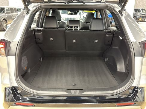 Used 2023 Toyota RAV4 XSE AWD/4WD image 28