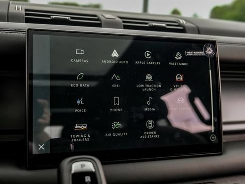New 2025 Land Rover Defender 130 V8 AWD/4WD image 39