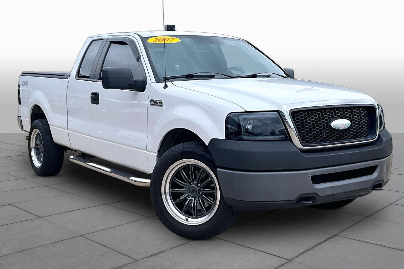 Used 2007 Ford F150 XLT AWD/4WD image 2