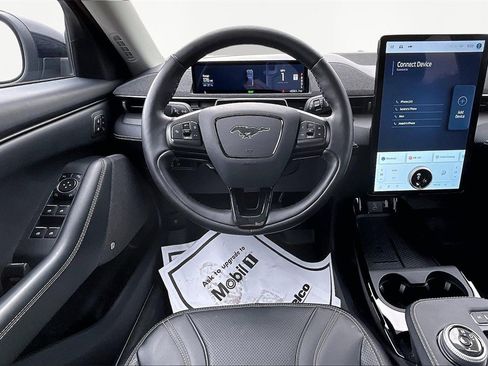 Used 2021 Ford Mustang Mach-E Premium image 10