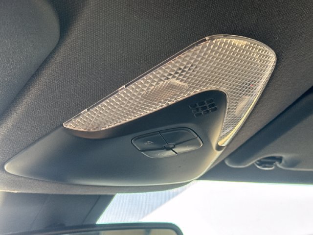 Used 2019 Toyota C-HR XLE FWD image 34