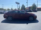 Used 2016 Toyota Camry image 4