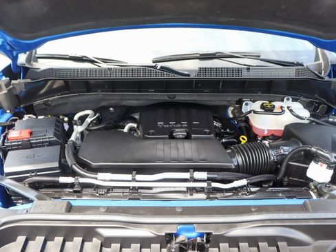 Used 2025 Chevrolet Silverado 1500 Custom w/ Turbomax Blackout Package AWD/4WD image 11