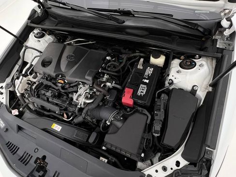 Used 2018 Toyota Camry XSE image 30