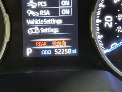 Used 2021 Toyota RAV4 LE AWD/4WD image 13