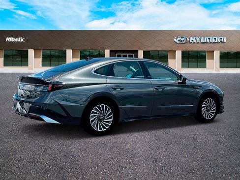 Used 2025 Hyundai Sonata SEL FWD image 8