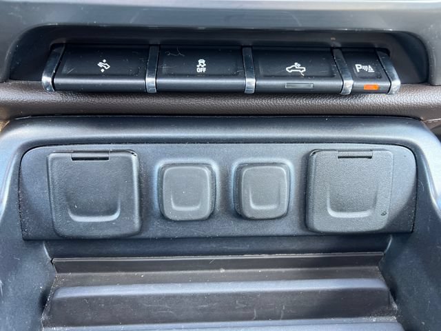 Certified 2018 Chevrolet Silverado 1500 LTZ w/ LTZ Plus Package AWD/4WD image 27