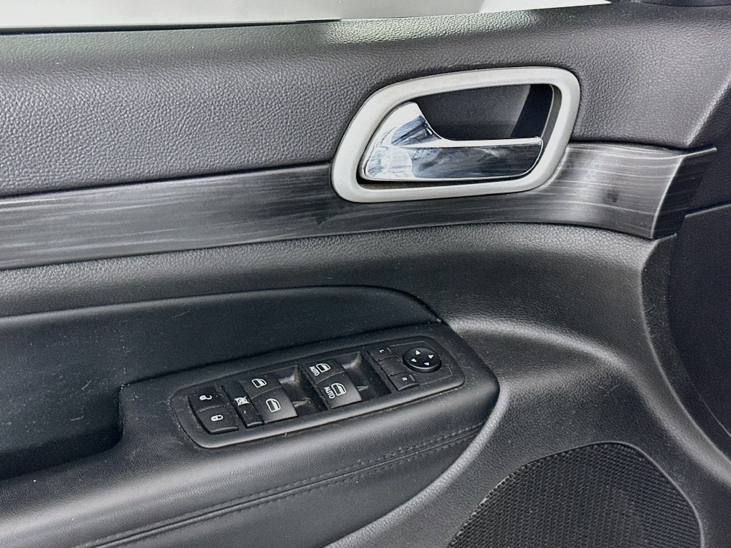 Certified 2020 Jeep Grand Cherokee Altitude AWD/4WD image 25