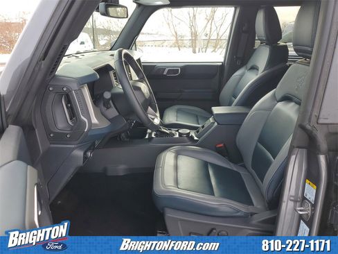 Used 2024 Ford Bronco Outer Banks image 9