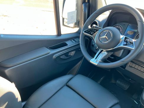 New 2026 Mercedes-Benz Sprinter 2500 image 11