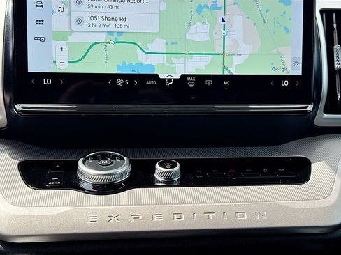 Certified 2025 Ford Expedition Active RWD image 19