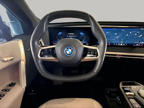 Used 2024 BMW iX xDrive50 w/ Sport Package AWD/4WD image 5