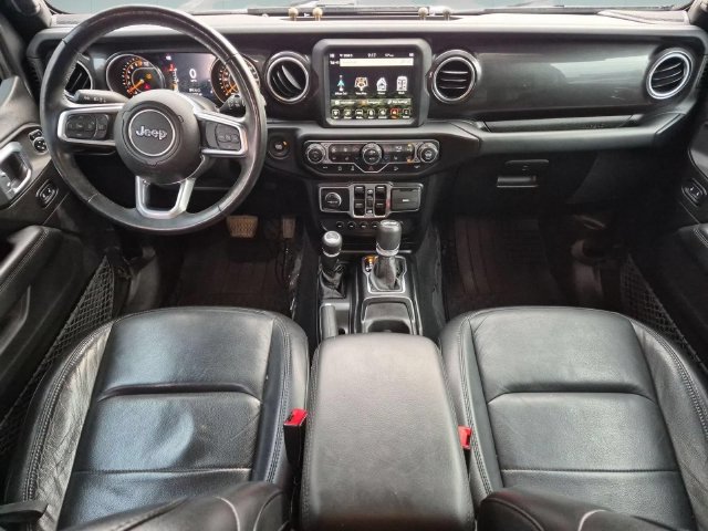 Used 2019 Jeep Wrangler Unlimited Sahara AWD/4WD image 27