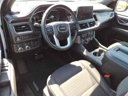 Used 2023 GMC Yukon XL SLE w/ Max Trailering Package AWD/4WD image 15