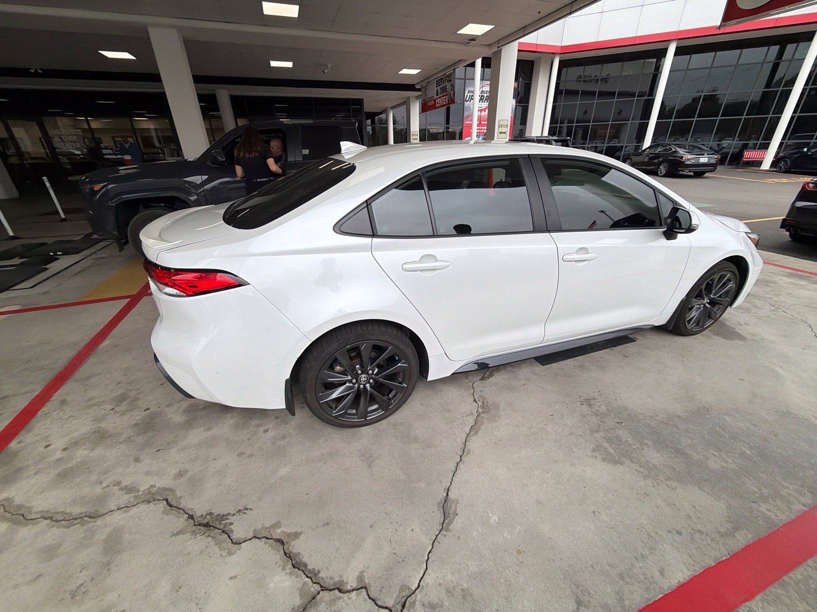 Used 2024 Toyota Corolla SE FWD image 14