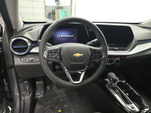 New 2026 Chevrolet Trax LT w/ Driver Confidence Package image 11