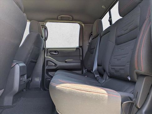 Used 2023 Nissan Frontier PRO-4X w/ Pro Convenience Package AWD/4WD image 19